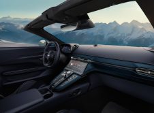 Aston Martin Vantage Roadster (14)