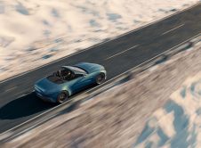 Aston Martin Vantage Roadster (2)