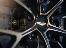 Aston Martin Vantage Roadster (24)