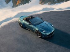 Aston Martin Vantage Roadster (7)