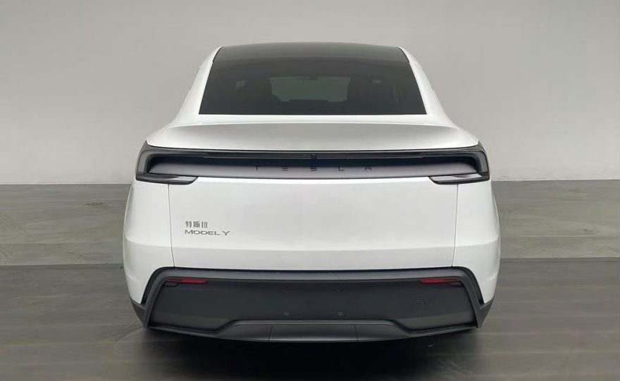 Tesla Model Y 2025 China 00002