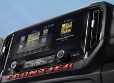 Nissan Frontier Interior 2025 (11)