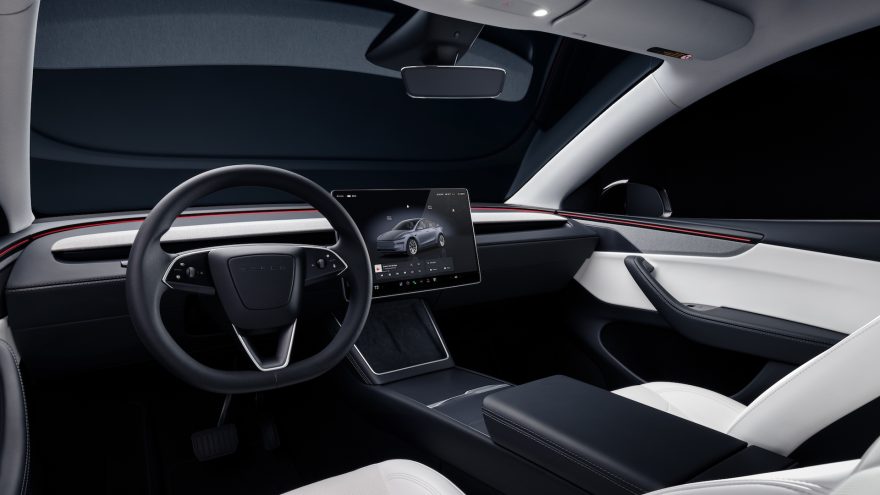 Tesla Model Y 2025 00002