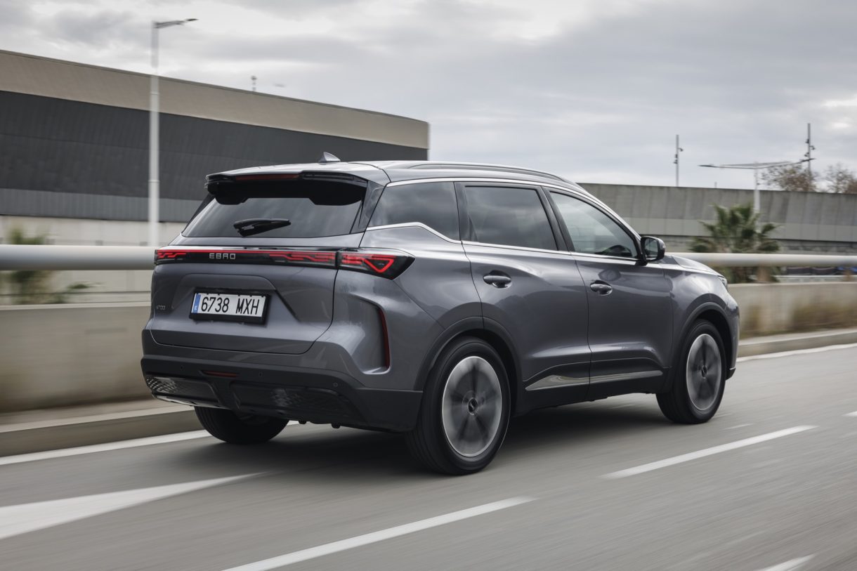 He probado el Ebro S700 y te cuento por qué el nuevo SUV chino «Made in ...
