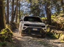 Jeep Avenger 4xe (1)