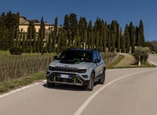 Jeep Avenger 4xe (17)