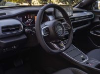 Jeep Avenger 4xe (3)
