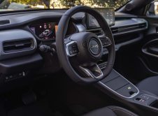 Jeep Avenger 4xe (3)