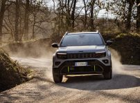 Jeep Avenger 4xe (4)
