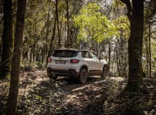 Jeep Avenger 4xe (9)