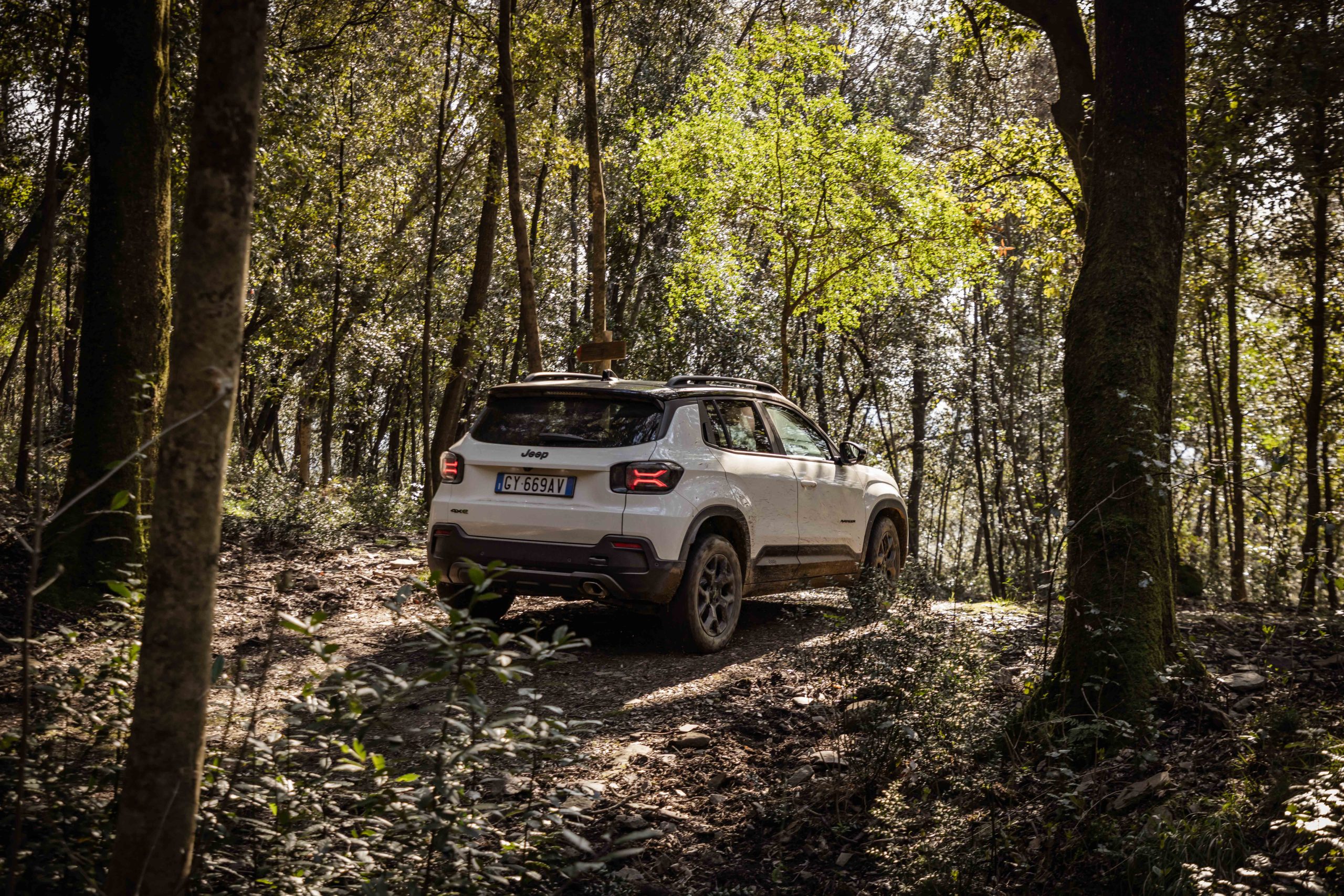 Jeep Avenger 4xe (9)