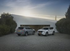 Mitsubishi Outlander Phev (1)