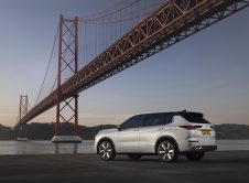 Mitsubishi Outlander Phev (18)