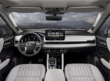 Mitsubishi Outlander Phev (39)