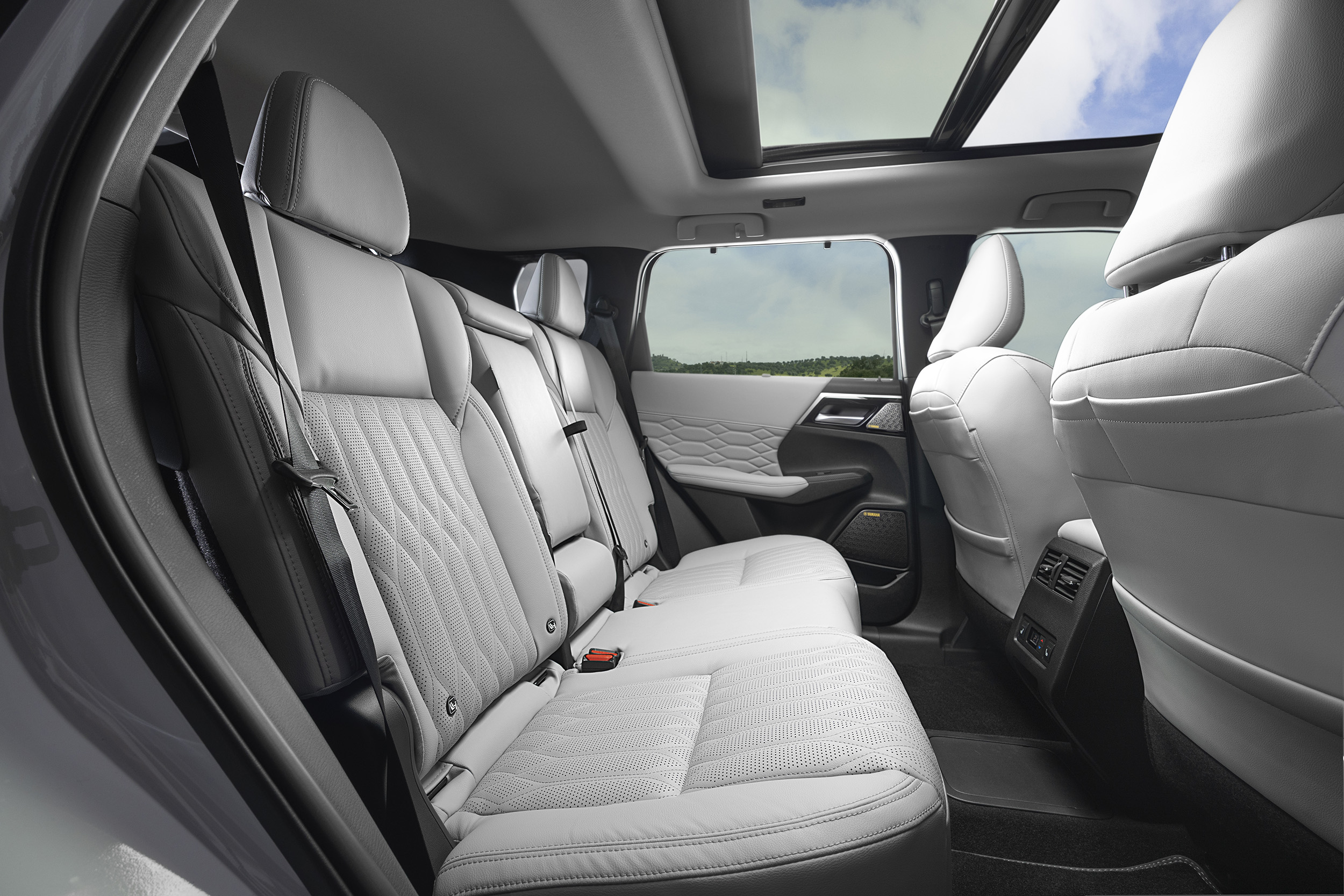 Mitsubishi Outlander Phev (44)