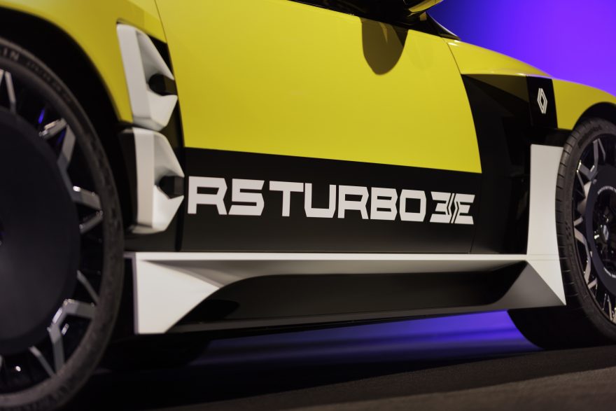 Renault 5 Turbo 3e Photos