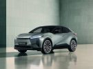 Toyota empieza su ofensiva eléctrica y el C-HR+ tiene mucho que decir: hasta 343 CV y 600 km de autonomía