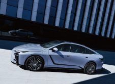 20250415 Lexus410d Exterior3 4