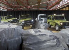 Mercedes Benz G Klasse Edition Stronger Than The 1980s Manufaktur Agavengrün Uni; Sitzpolster Mit Taubengrauem Stoff // Mercedes Benz G Class Edition Stronger Than The 1980s Manufaktur Agave Green Solid; Seat Upholstery In Dove Grey Fabric