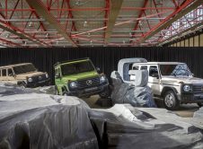 Mercedes Benz G Klasse Edition Stronger Than The 1980s Manufaktur Agavengrün Uni; Sitzpolster Mit Taubengrauem Stoff // Mercedes Benz G Class Edition Stronger Than The 1980s Manufaktur Agave Green Solid; Seat Upholstery In Dove Grey Fabric