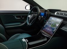 Die S Klasse 2025: Mehr Individualität, Intelligenz Und Exzellenz Durch Manufaktur, Ki Und Drive Pilot The 2025 S Class: More Individuality, Intelligence, And Excellence With Manufaktur, Ai, And Drive Pilot