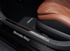 Die S Klasse 2025: Mehr Individualität, Intelligenz Und Exzellenz Durch Manufaktur, Ki Und Drive Pilot The 2025 S Class: More Individuality, Intelligence, And Excellence With Manufaktur, Ai, And Drive Pilot