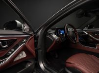 Die S Klasse 2025: Mehr Individualität, Intelligenz Und Exzellenz Durch Manufaktur, Ki Und Drive Pilot The 2025 S Class: More Individuality, Intelligence, And Excellence With Manufaktur, Ai, And Drive Pilot