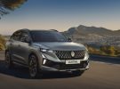 El Renault Austral recibe un lavado de cara y reduce su oferta mecánica a solo dos motores híbridos