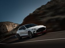 Aston Martin Dbx S 01