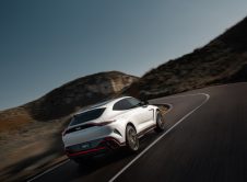 Aston Martin Dbx S 03