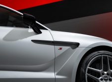 Aston Martin Dbx S 08