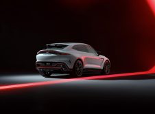 Aston Martin Dbx S 11