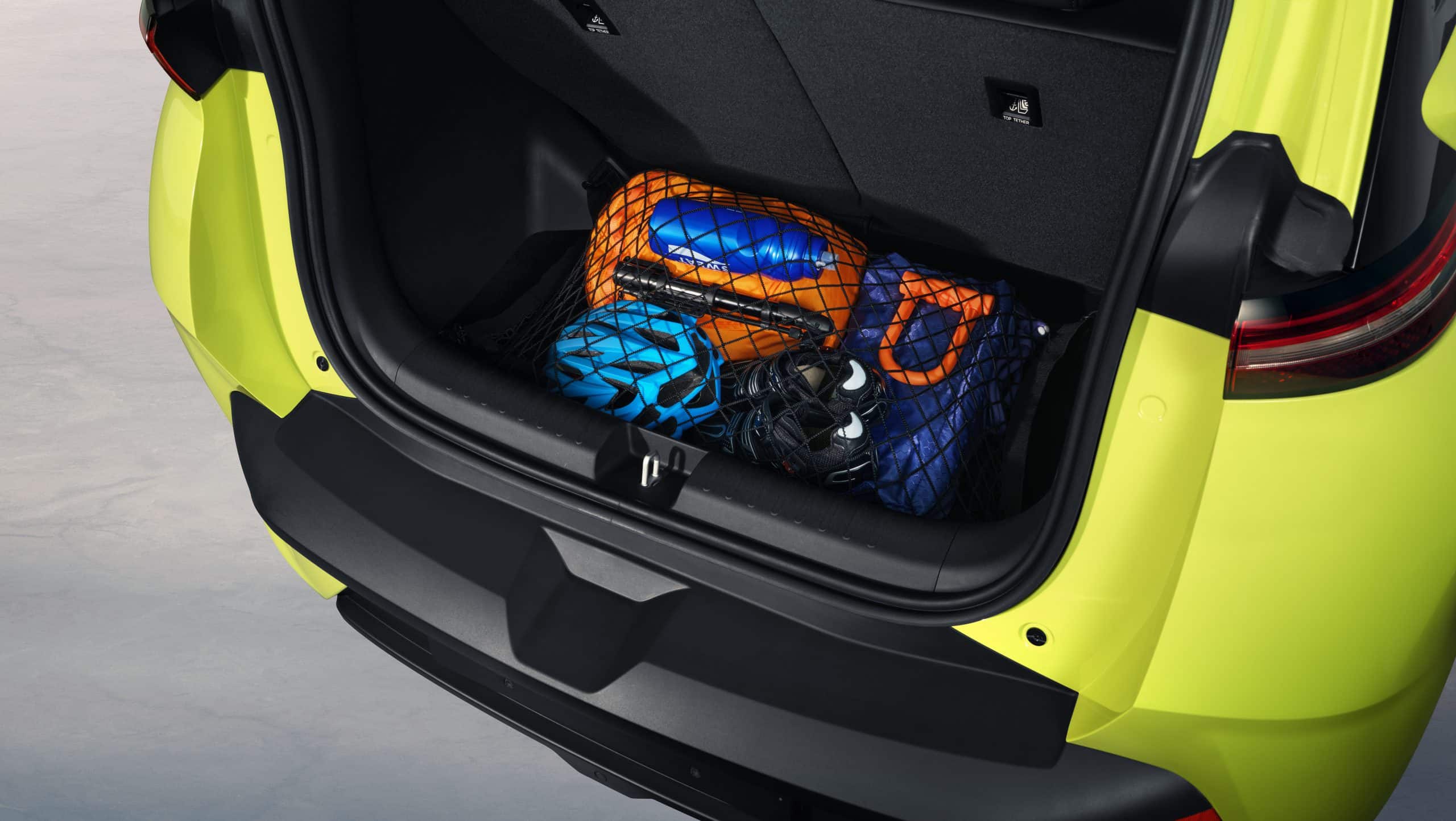 Dolphin Surf Interior (32)