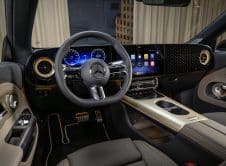 Der Neue Mercedes Benz Cla: Großartig, Mühelos, Intuitiv Und Flexibel The All New Mercedes Benz Cla: Gorgeous, Effortless, Intuitive, And Flexible.