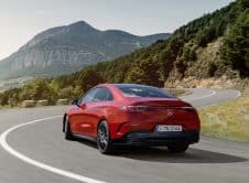 Der Neue Mercedes Benz Cla: Großartig, Mühelos, Intuitiv Und Flexibel The All New Mercedes Benz Cla: Gorgeous, Effortless, Intuitive, And Flexible.