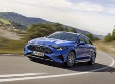 Der Neue Mercedes Benz Cla: Großartig, Mühelos, Intuitiv Und Flexibel The All New Mercedes Benz Cla: Gorgeous, Effortless, Intuitive, And Flexible.