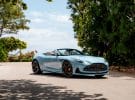 Aston Martin DB12 Volante Palm Beach Edition, un nuevo trabajo de personalización de Q by Aston Martin