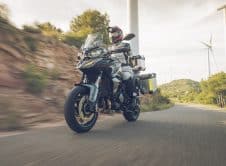 Qj Motor Srt 900s Exterior (4)