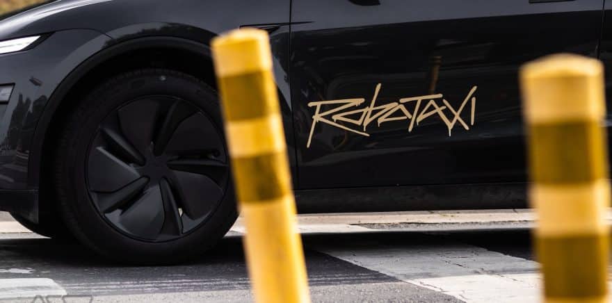 Tesla Robotaxi Austin 00011