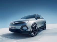 Opel Grandland Electric Awd 01