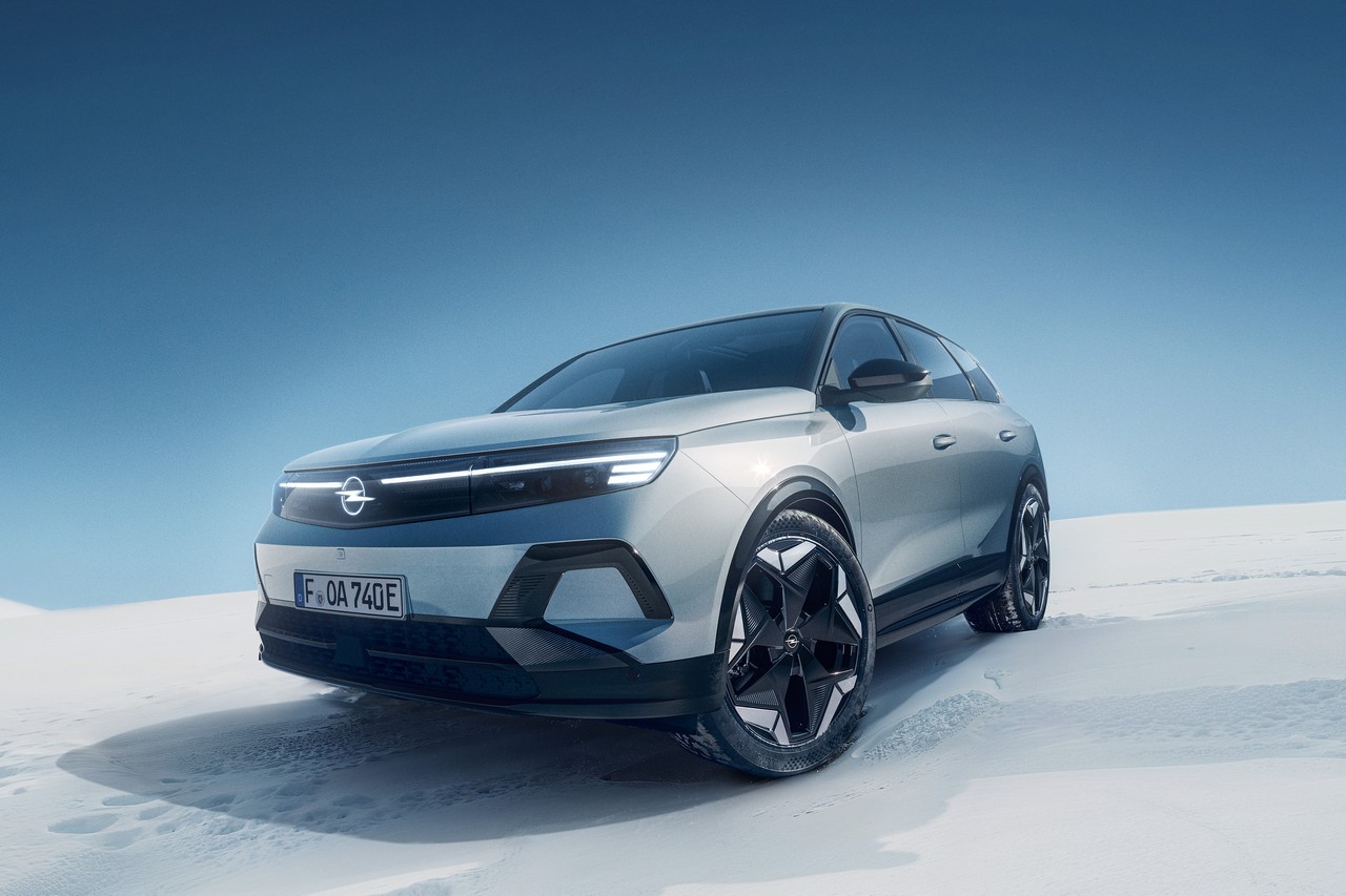 Opel Grandland Electric Awd 01