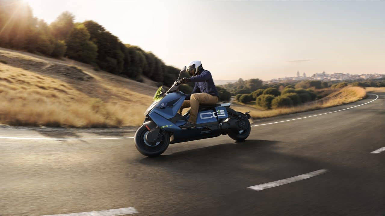 Photo inspiration: La Scooter Eléctrica Bmw Ce 04 Ahora Con Mayor Potencia Photo Inspiration