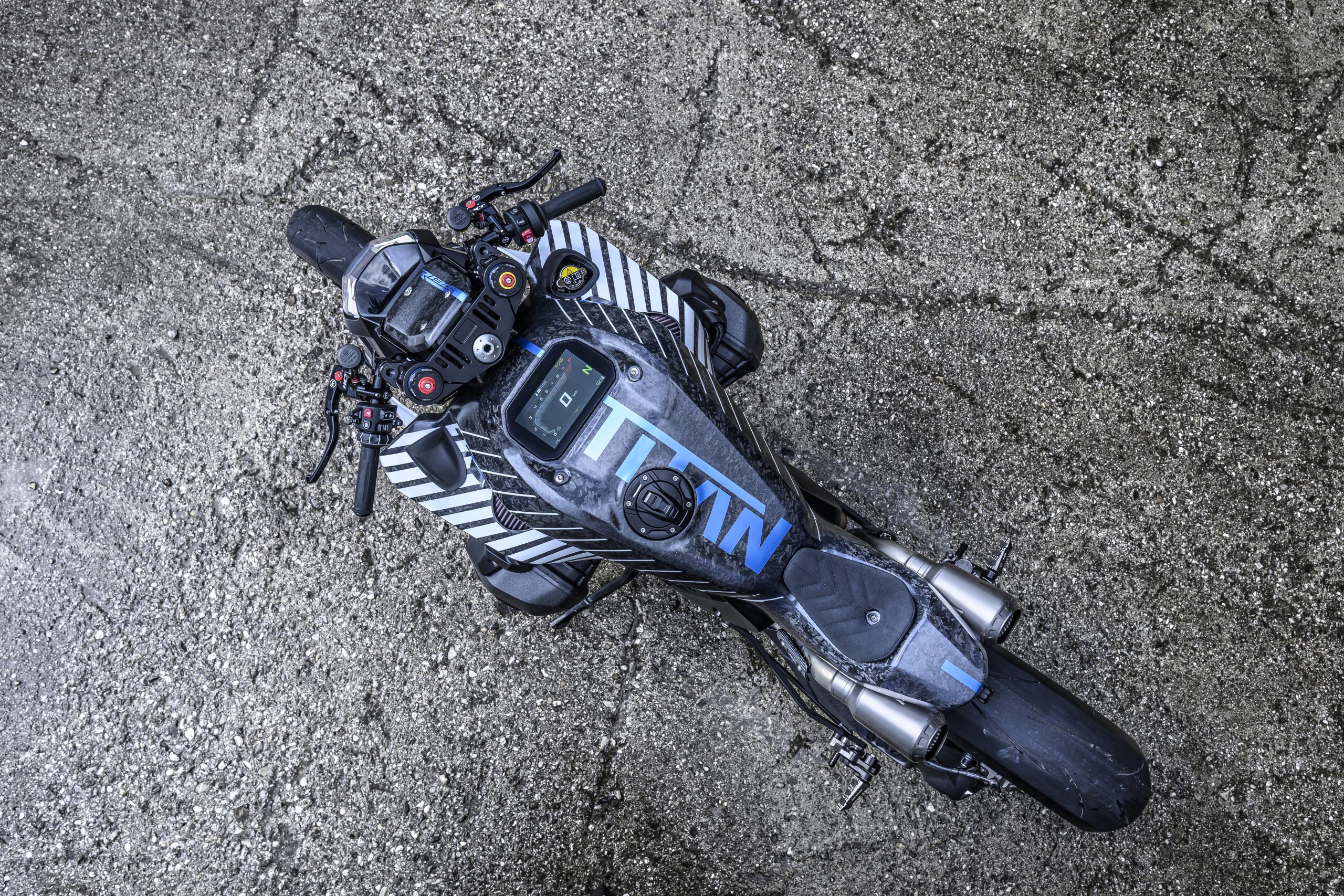 Bmw R 1300 R Titan (9)