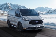Ford anuncia una versión con tracción total de la E-Transit Custom