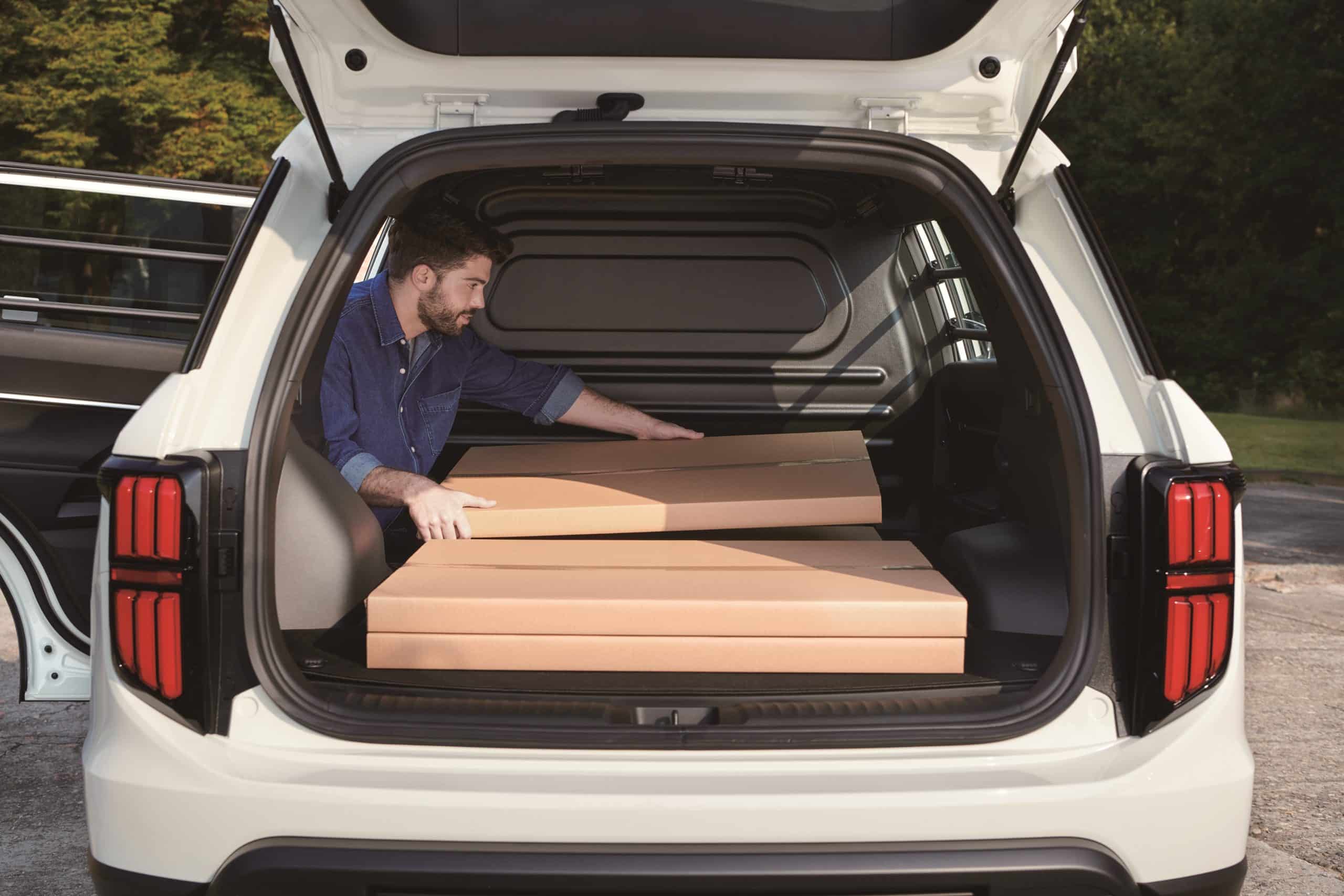 Kgm Torres Evx Van (1)