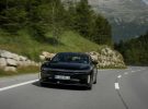 Récord Guinness: 1.200 km recorridos con una sola carga en un eléctrico de producción cruzando los Alpes