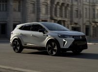 Mitsubishi Grandis 2025 (12)