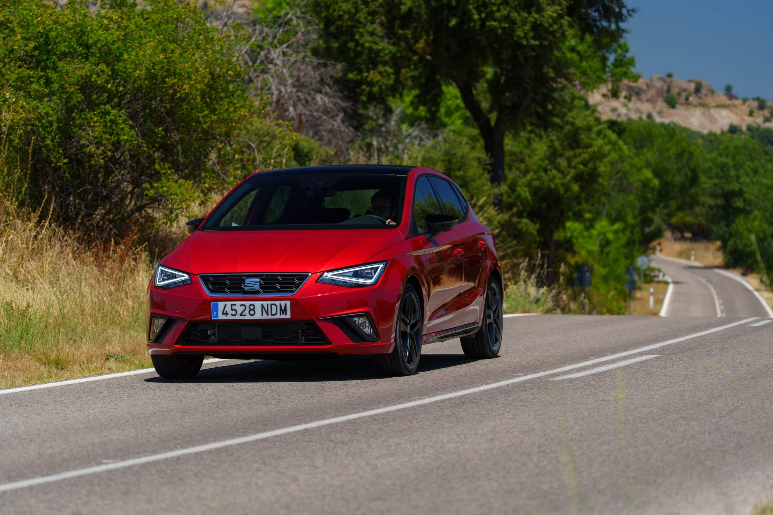 Seat Lanza Las Nuevas Ediciones Especiales Fr 75 Aniversario 65 Hq