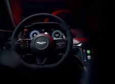 Aston Martin Vantage S 11