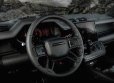 Defender Octa Black 2026 (5)